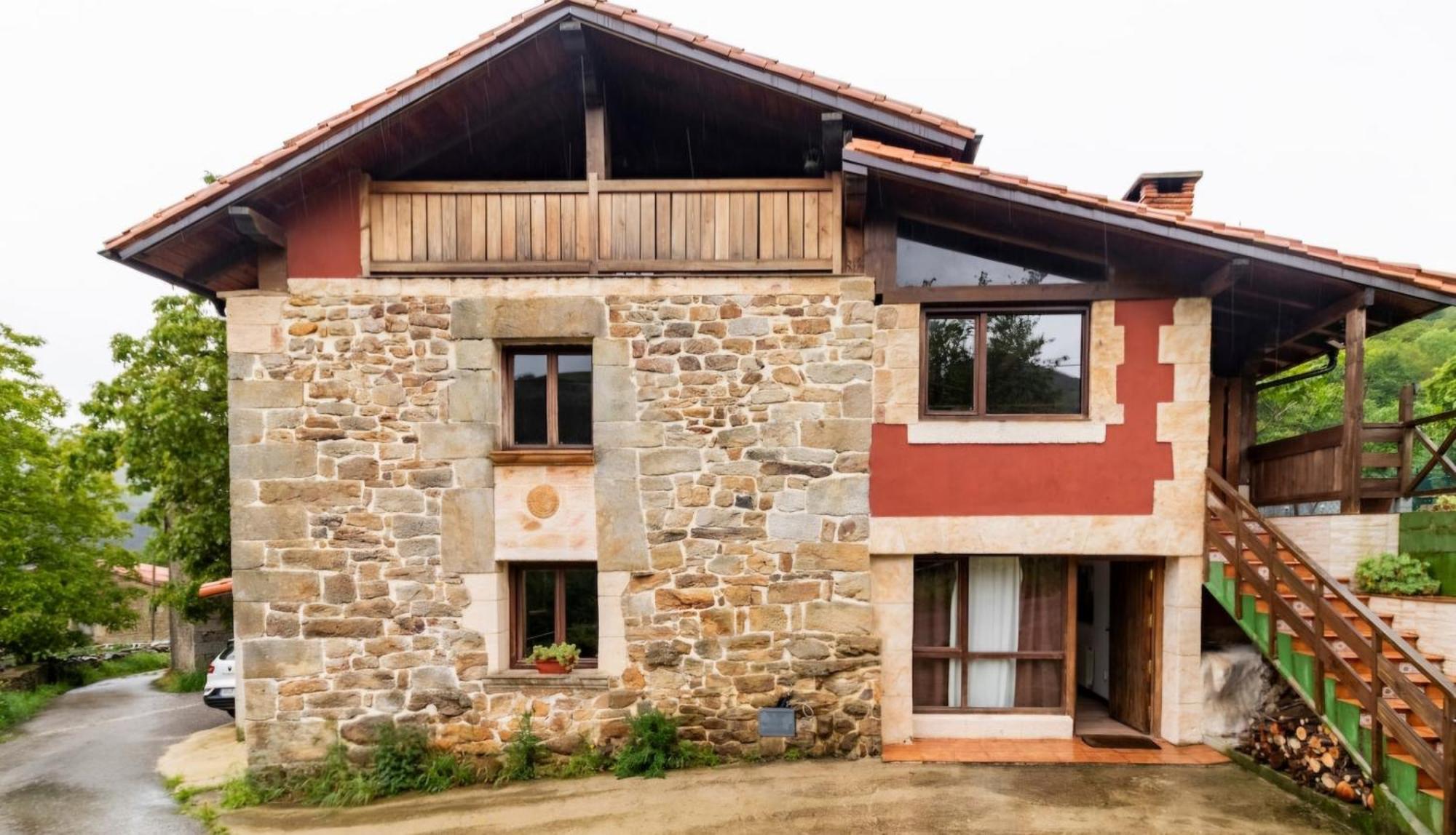 Casa De Pueblo Las Golondrinas De Luena San Miguel de Luena Екстер'єр фото