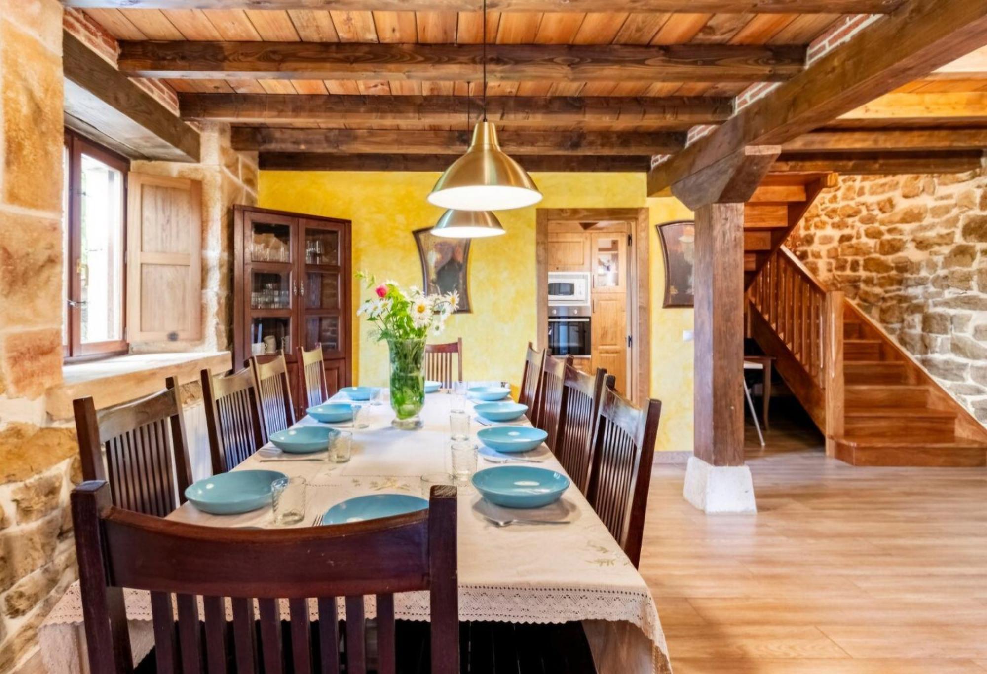 Casa De Pueblo Las Golondrinas De Luena San Miguel de Luena Екстер'єр фото