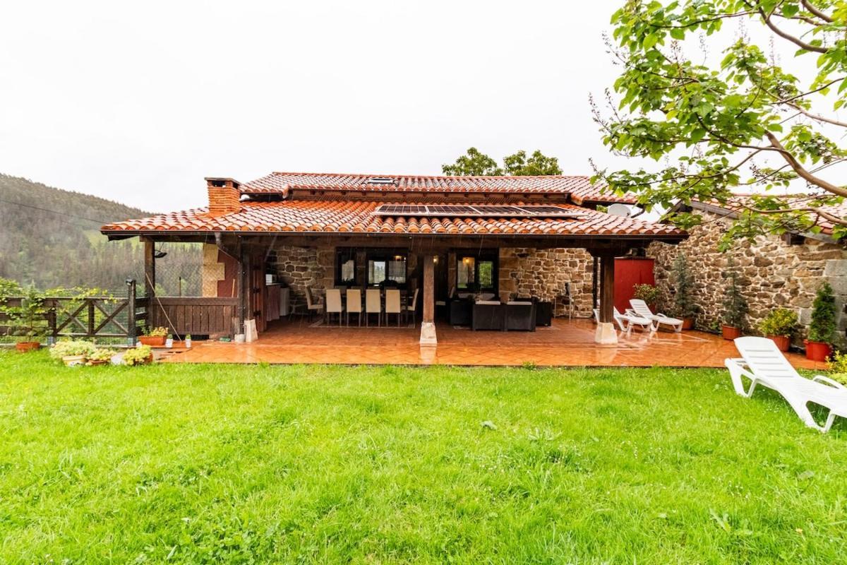 Casa De Pueblo Las Golondrinas De Luena San Miguel de Luena Екстер'єр фото
