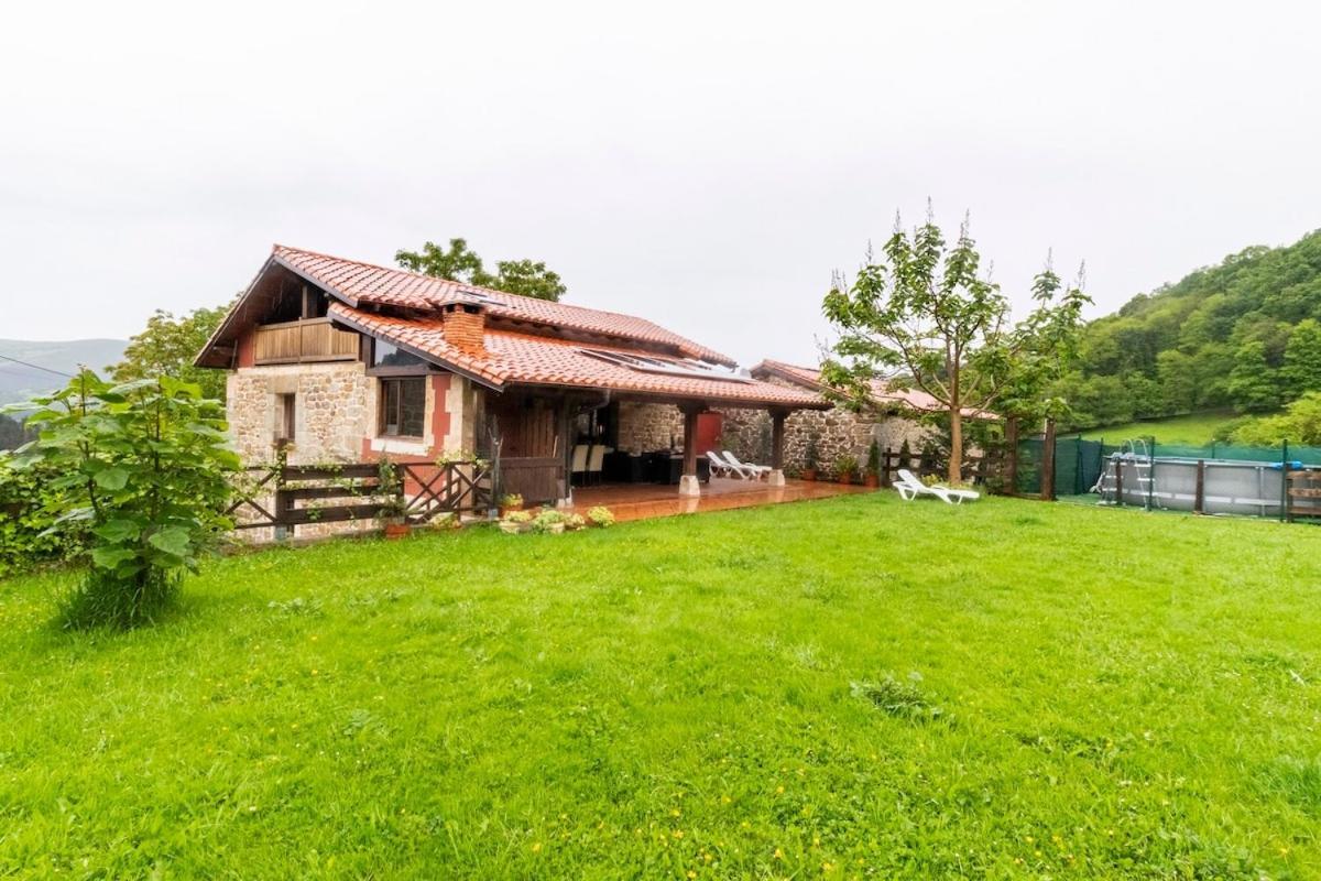 Casa De Pueblo Las Golondrinas De Luena San Miguel de Luena Екстер'єр фото