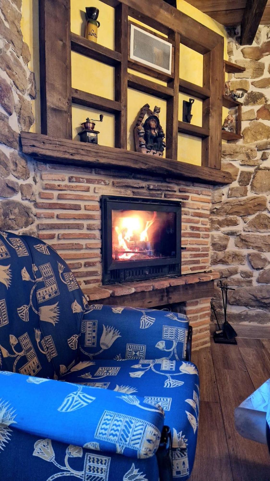 Casa De Pueblo Las Golondrinas De Luena San Miguel de Luena Екстер'єр фото