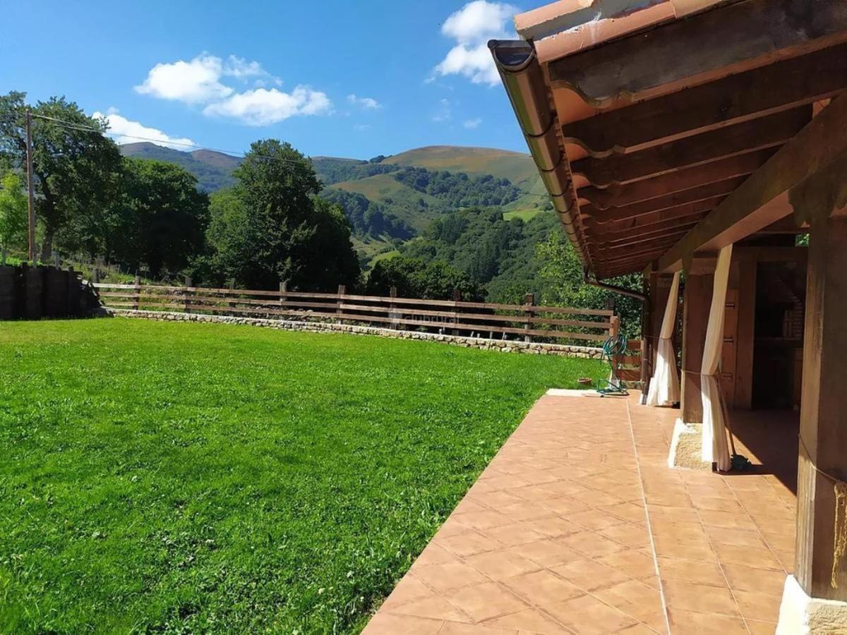 Casa De Pueblo Las Golondrinas De Luena San Miguel de Luena Екстер'єр фото